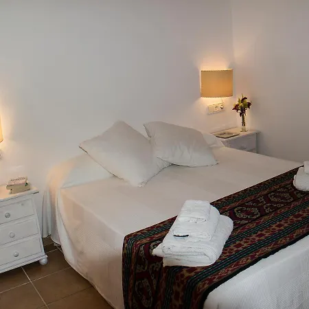 Villa Hacienda Ses Caletes *